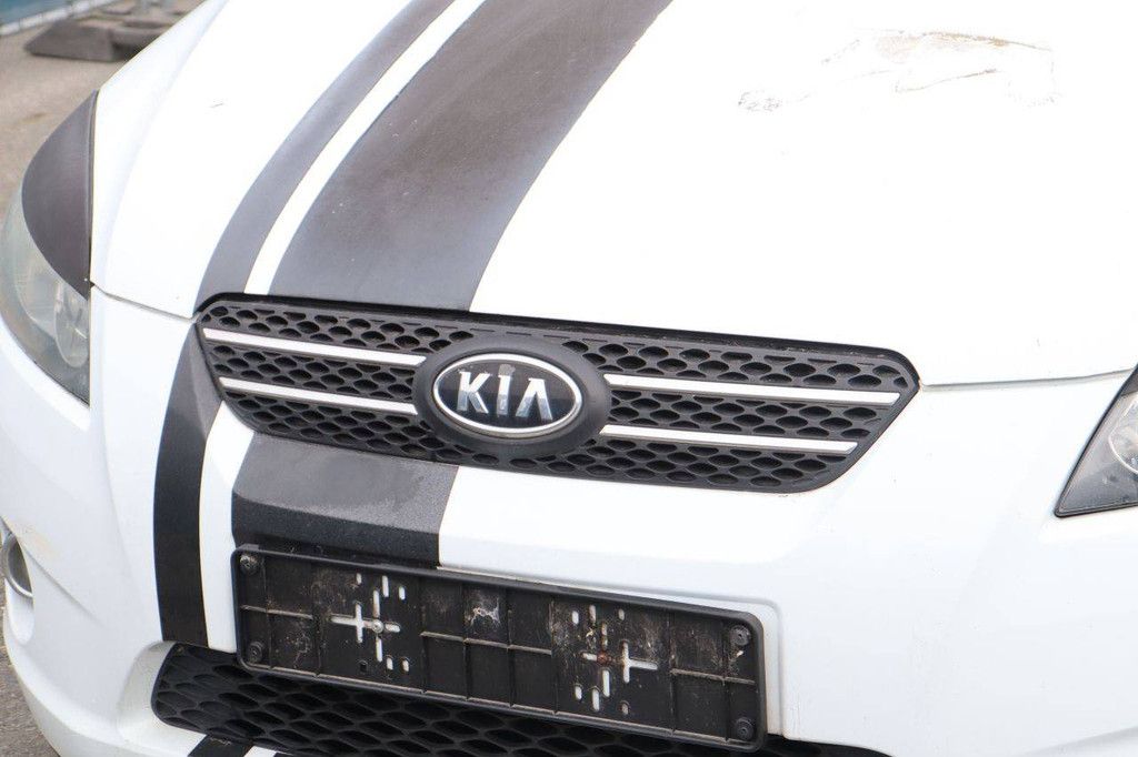 Pkw Kia Cee'd Benzin 90 PS 2011 (Margin)