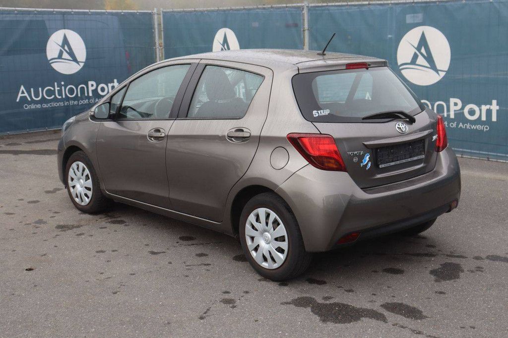 Pkw Toyota Yaris Diesel 90 PS 2016 (Marge)