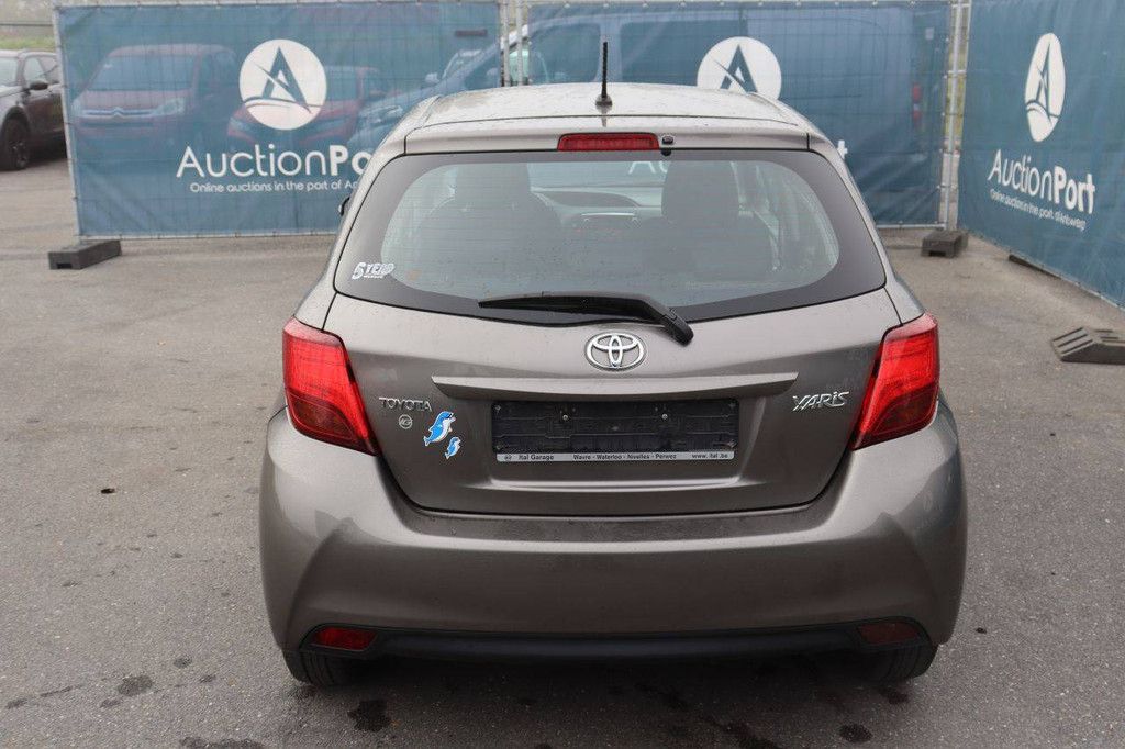 Pkw Toyota Yaris Diesel 90 PS 2016 (Marge)