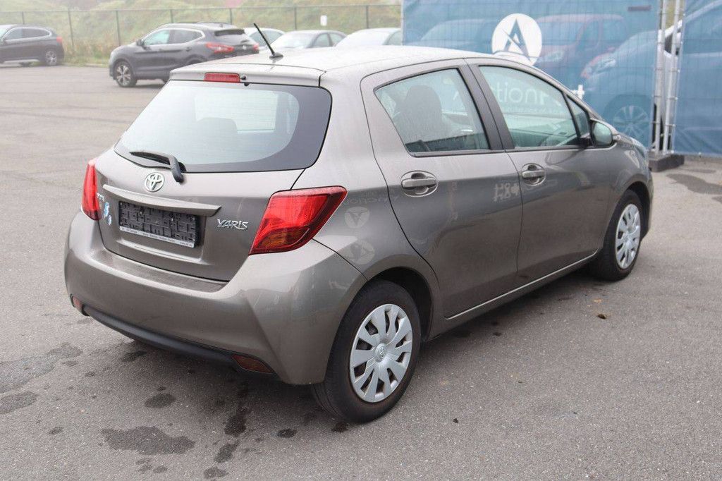 Pkw Toyota Yaris Diesel 90 PS 2016 (Marge)