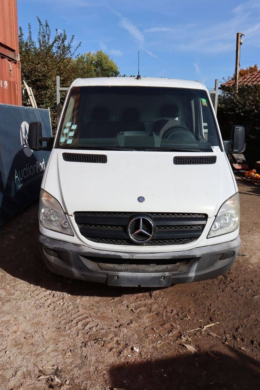 Pick-Up Open Bed Mercedes-Benz Sprinter 513 CDI/3.5 Diesel 129hp 2010