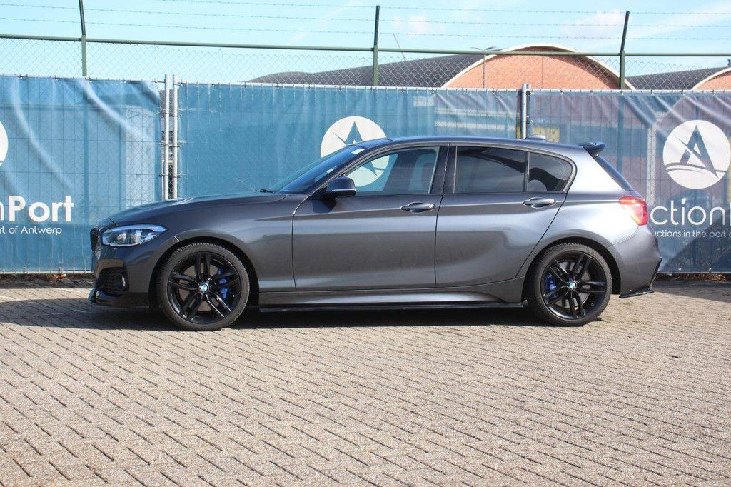 Passenger car BMW 118d xDrive Diesel 2017
