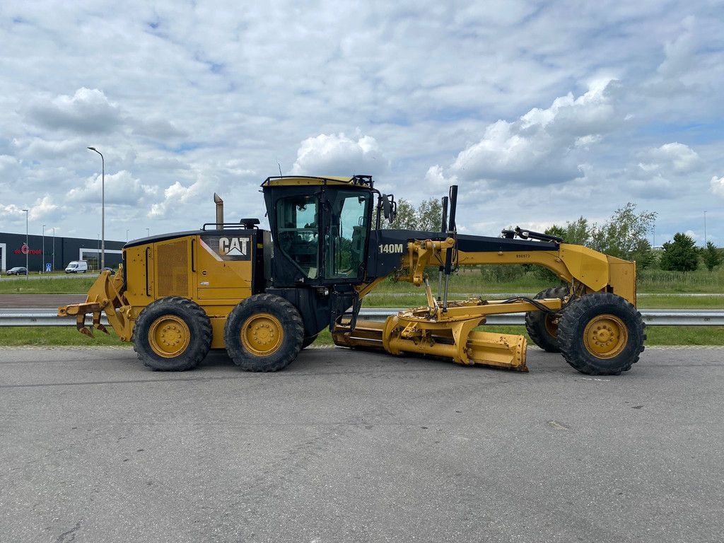 Caterpillar 140M Ripper + Pushblock