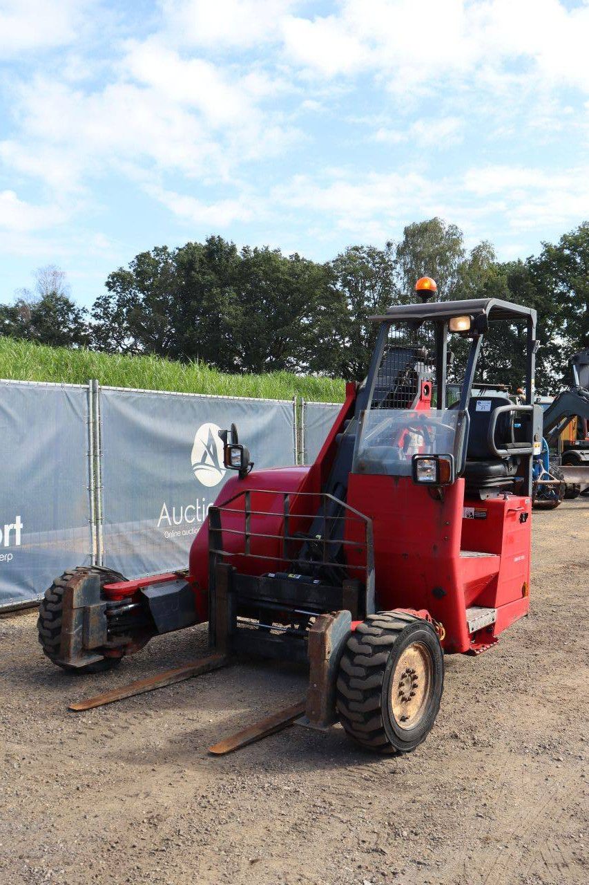 Moffett M10 25.4 Diesel 2500kg 2013 Tragbarer Gabelstapler