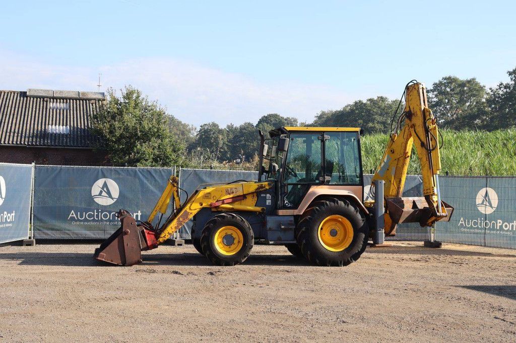 MF 860 Diesel-Baggerlader