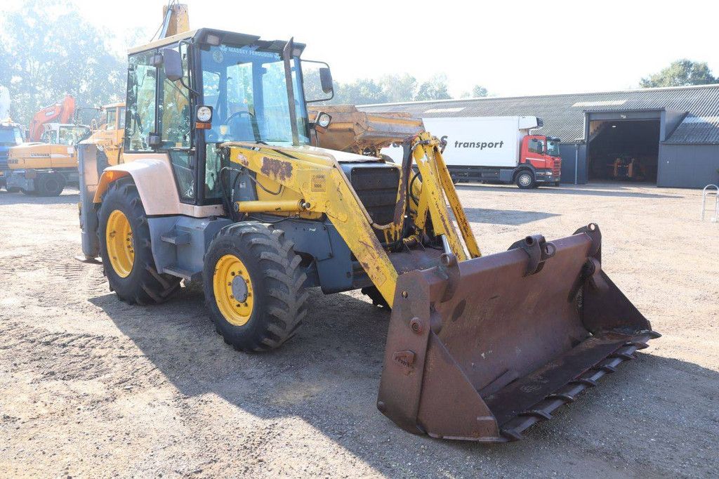 MF 860 Diesel-Baggerlader