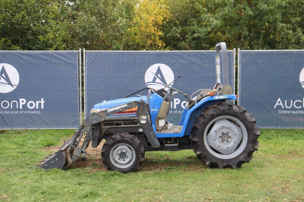 Iseki TF243F Diesel-Kleintraktor mit 24 PS und Frontlader