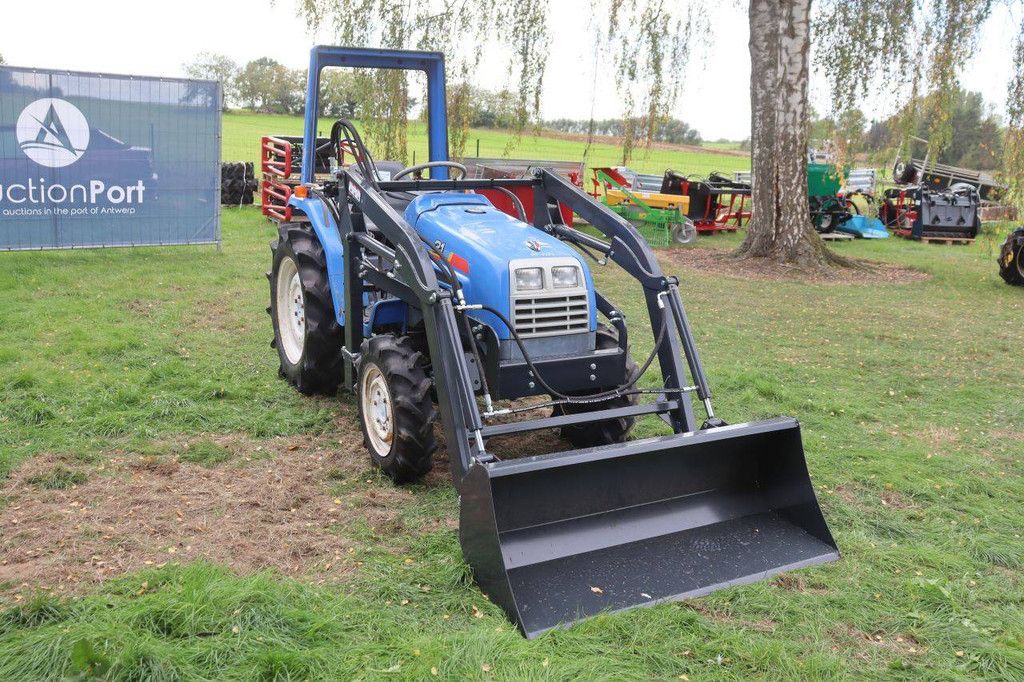 Iseki TF21F-U Mini-Traktor Diesel 21 PS mit Frontlader