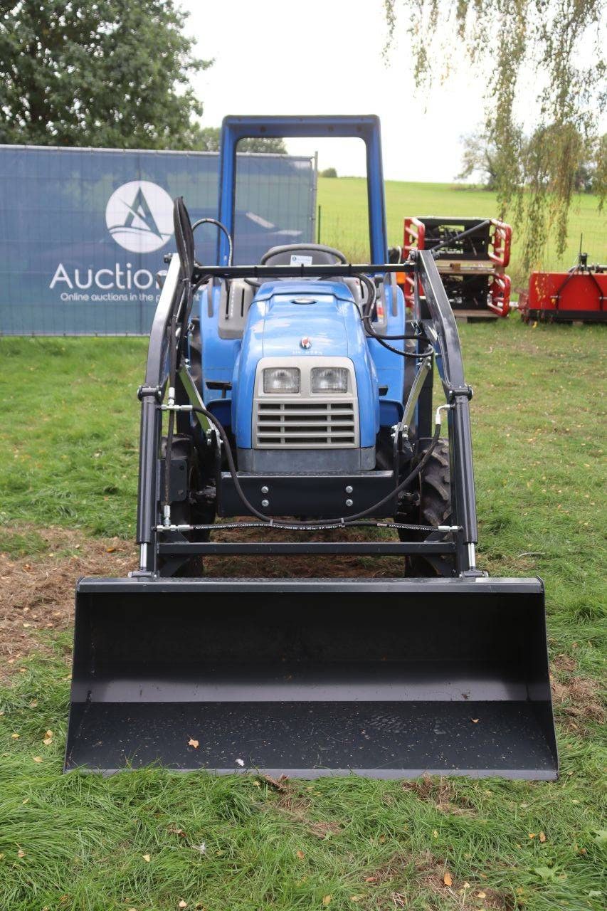 Iseki TF21F-U Mini-Traktor Diesel 21 PS mit Frontlader