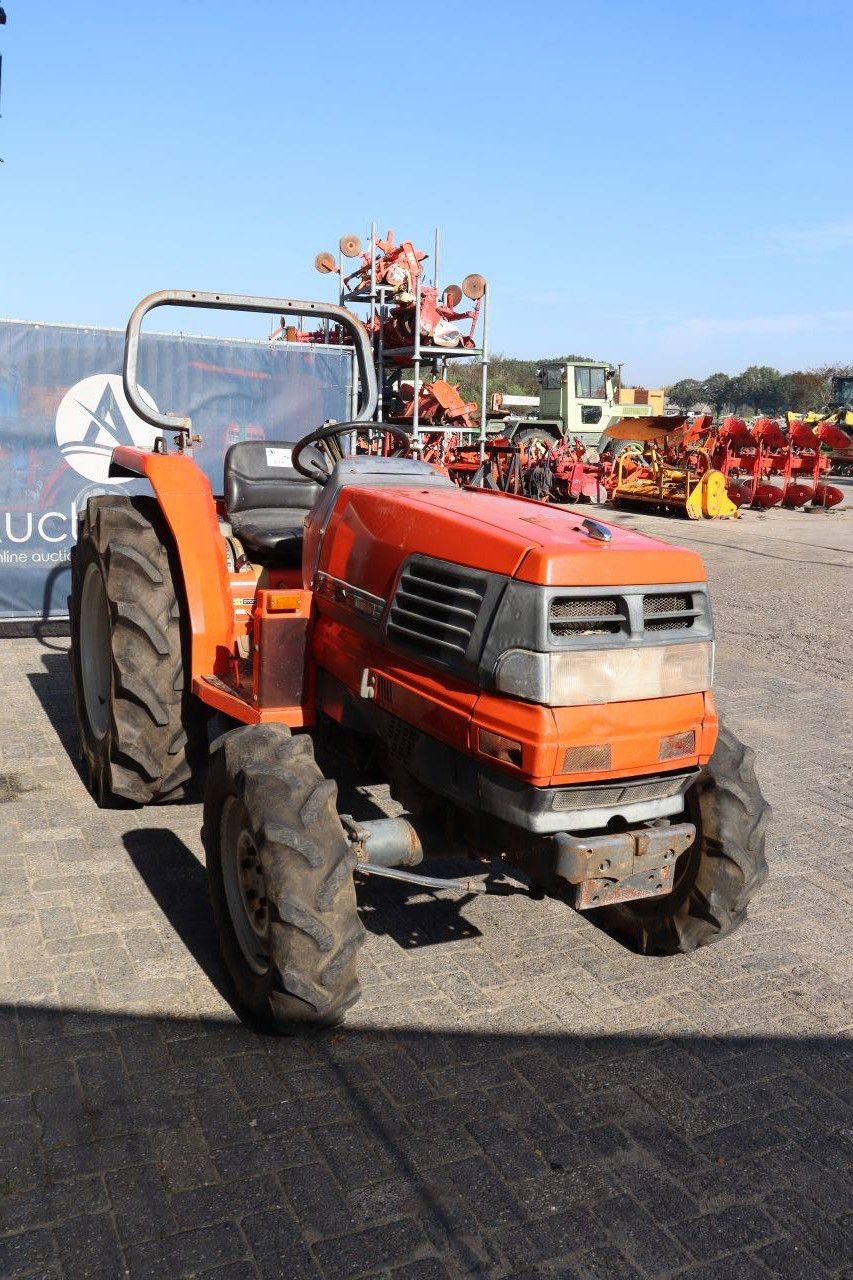 Minitraktor Kubota Grandel GL320 Diesel 32 PS