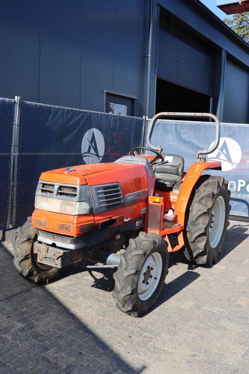 Minitraktor Kubota Grandel GL320 Diesel 32 PS