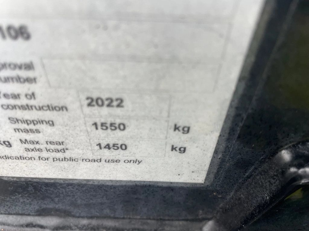 Giant G1500 Xtra kniklader slechts 330 uur!