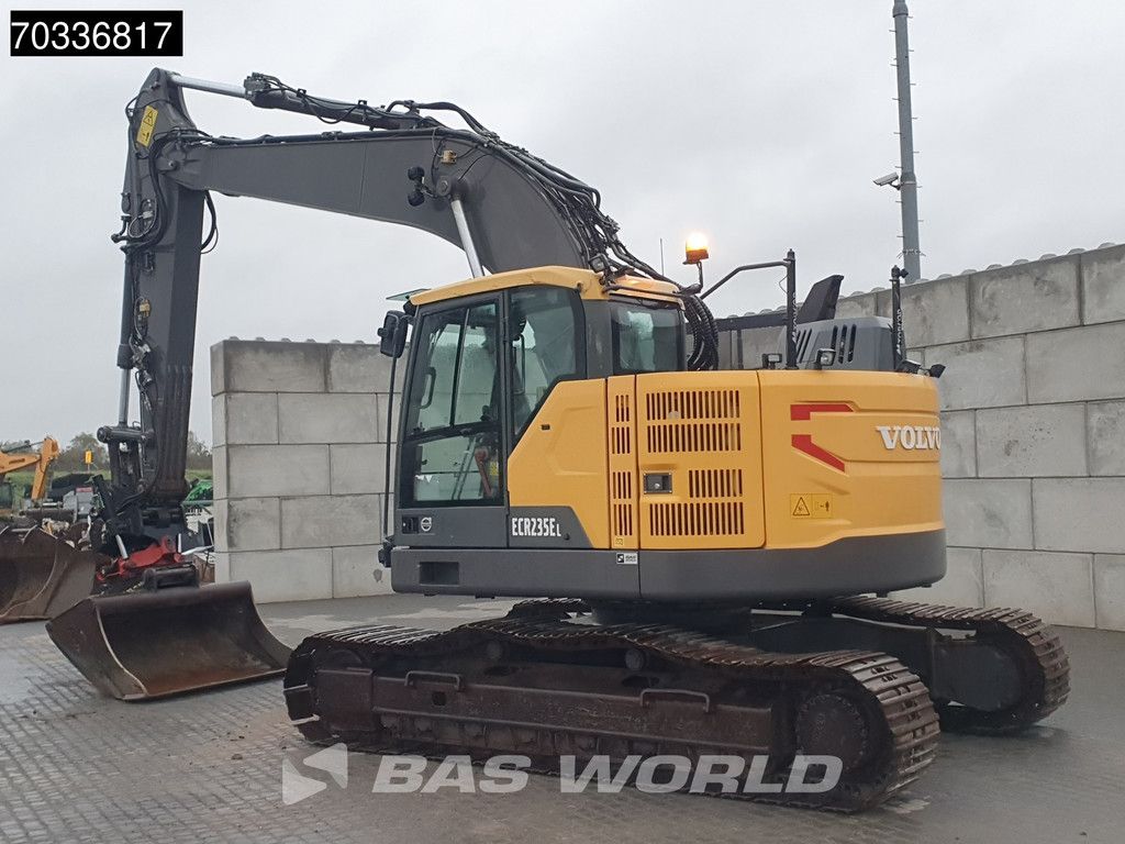 Volvo ECR235 E L