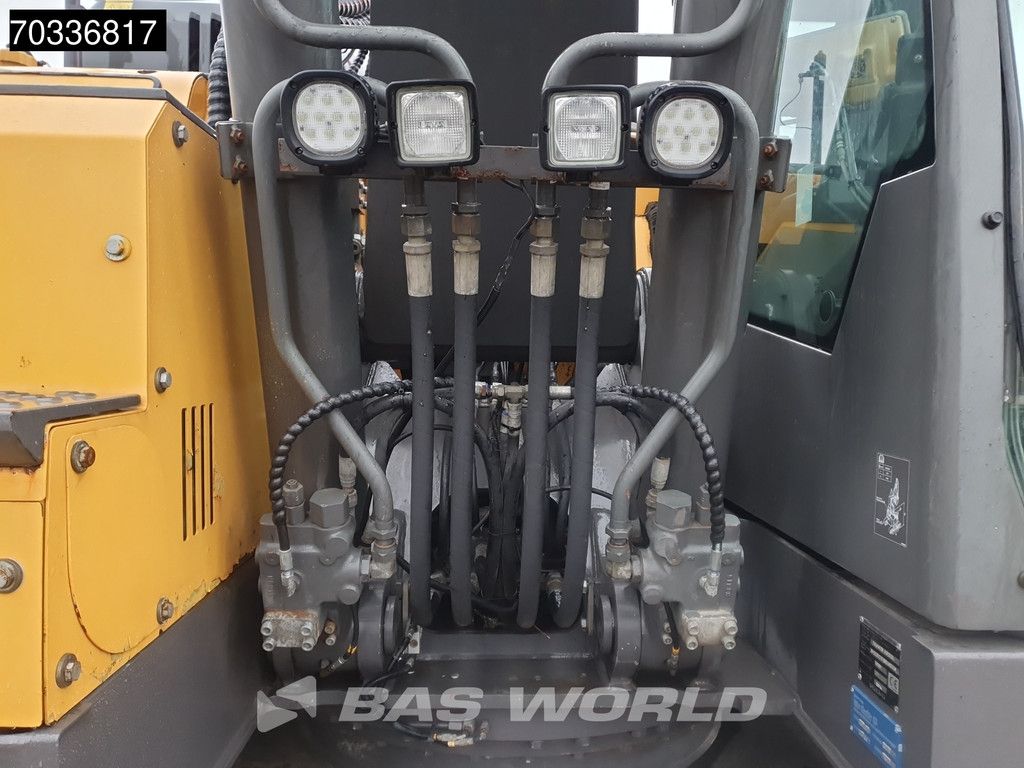 Volvo ECR235 E L
