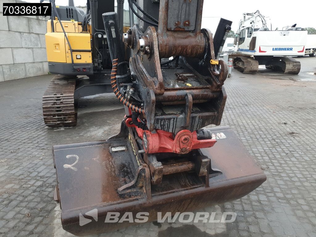 Volvo ECR235 E L