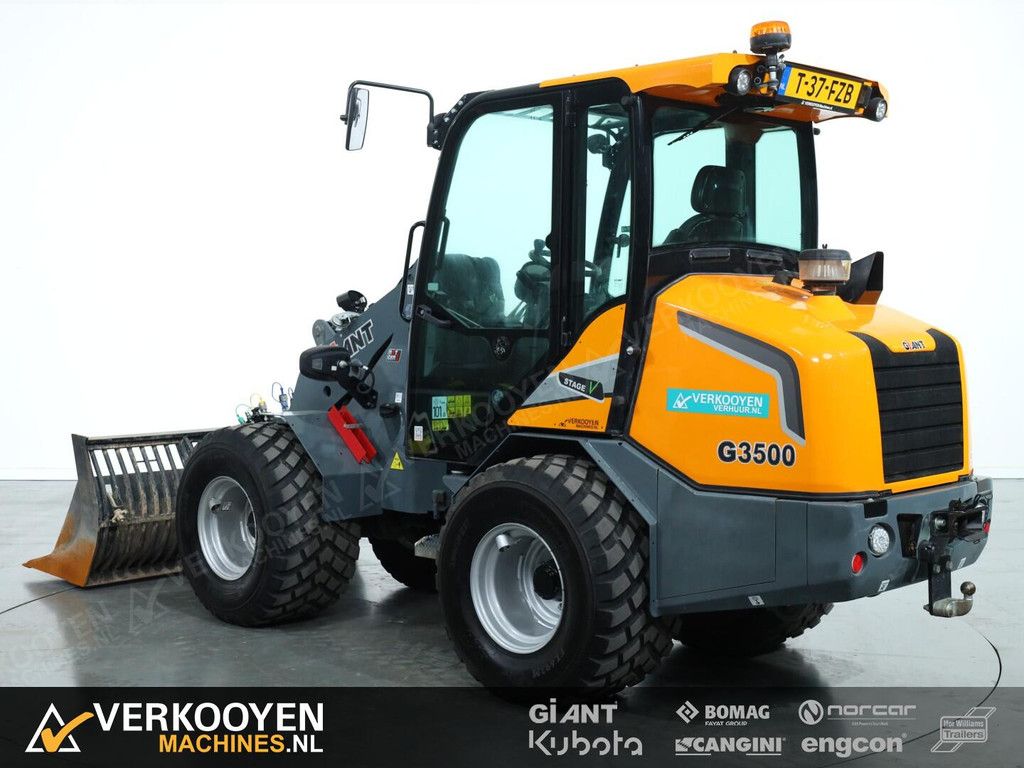 2024 Giant G3500 (Cabine) VV1392
