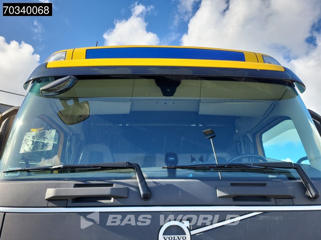 Volvo FH 460 6X2 LNG Engine Curtainsider Sliding roof I-Park Cool VEB+