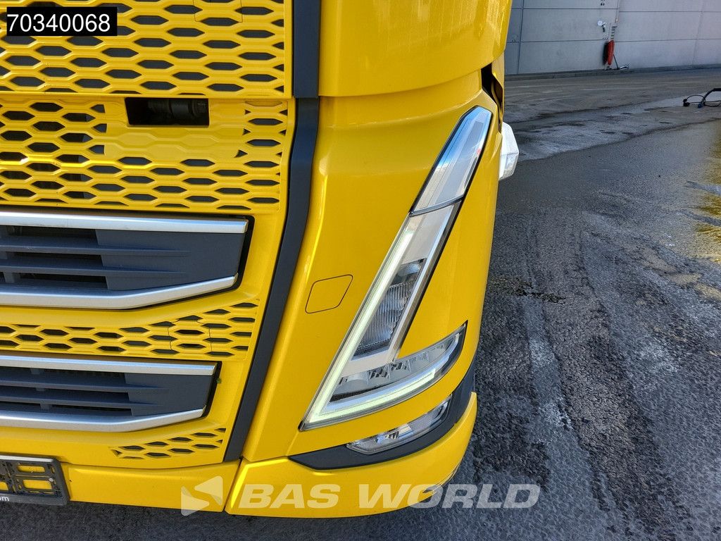 Volvo FH 460 6X2 LNG Engine Curtainsider Sliding roof I-Park Cool VEB+