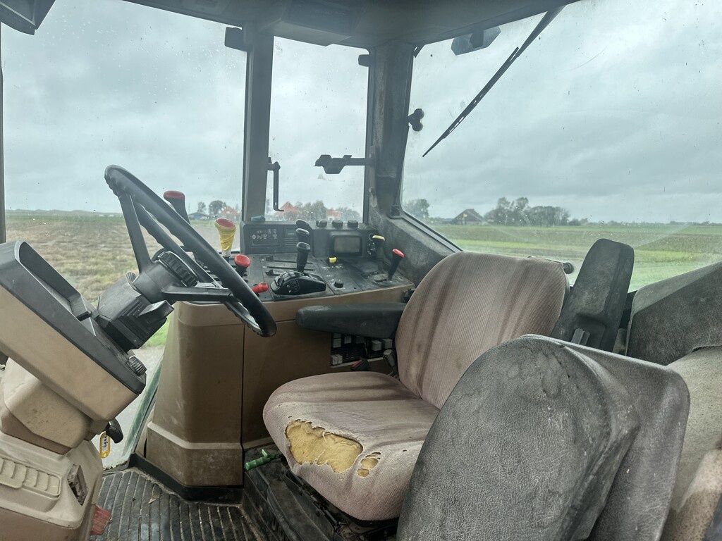 John Deere 6800