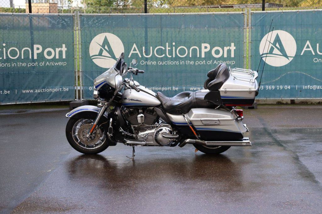 Motorrad Harley-Davidson CVO ULTRA CLASSIC Benzin 2009 (Margin)