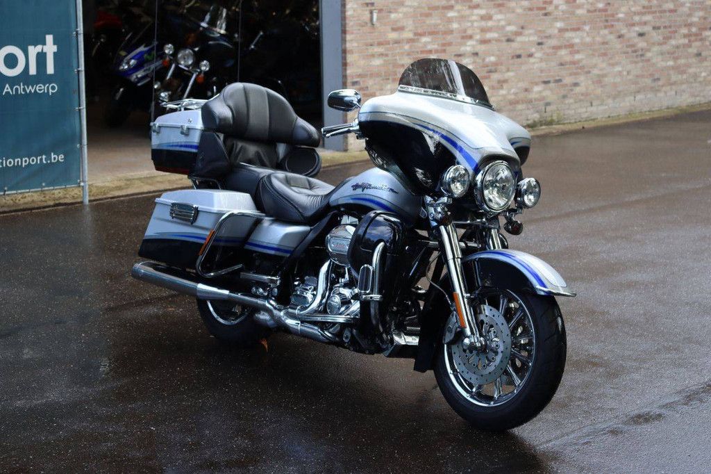 Motorrad Harley-Davidson CVO ULTRA CLASSIC Benzin 2009 (Margin)