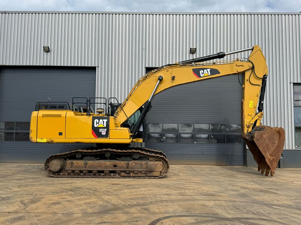 Caterpillar 352F