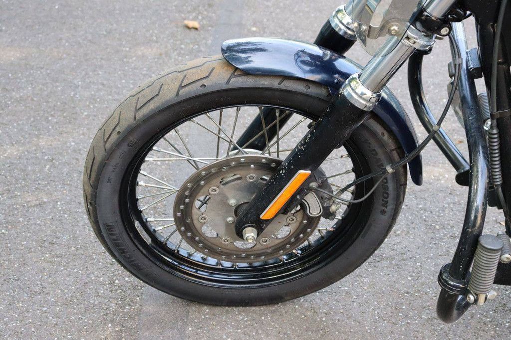 Harley-Davidson DYNA STREET BOB Benzinmotorrad 2012