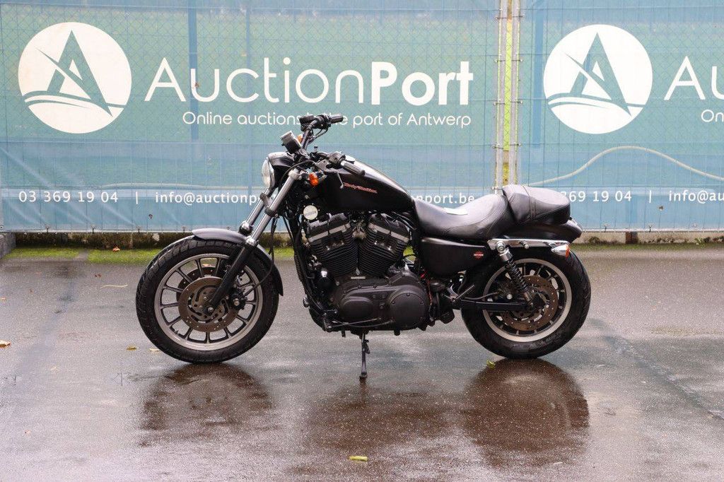 Motorrad Harley-Davidson SPORTSTER XL 883 IRON Benzin 2010