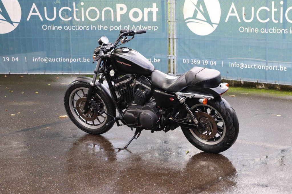 Motorrad Harley-Davidson SPORTSTER XL 883 IRON Benzin 2010