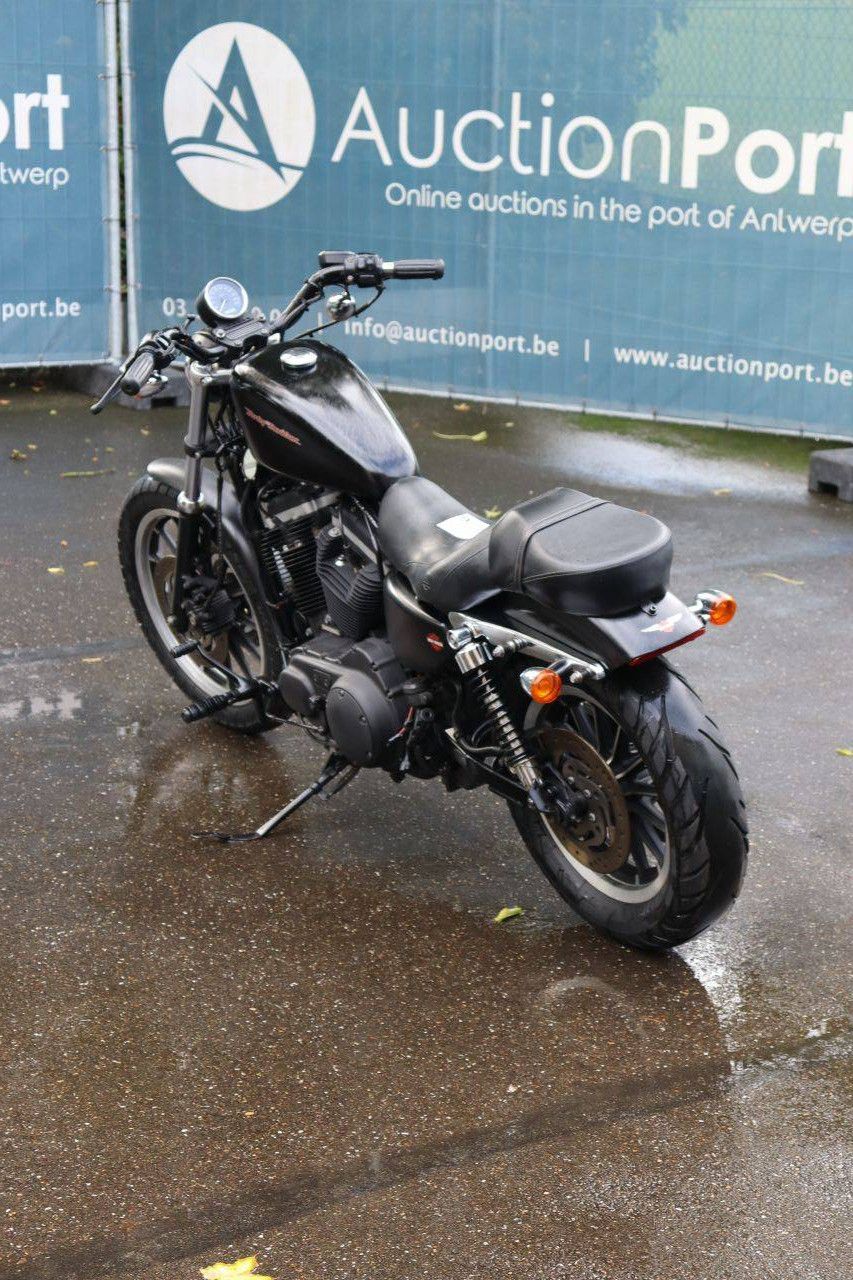 Motorrad Harley-Davidson SPORTSTER XL 883 IRON Benzin 2010