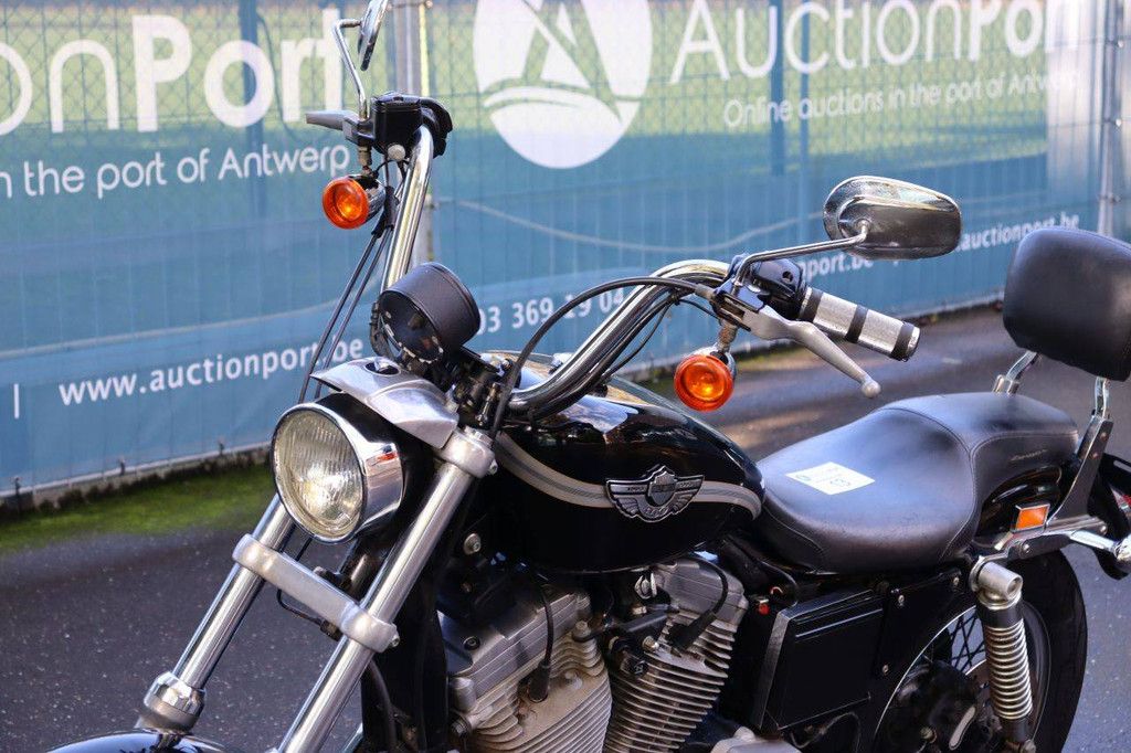 Motorrad Harley-Davidson SPORTSTER XL 883 ANNI Benzin 2003
