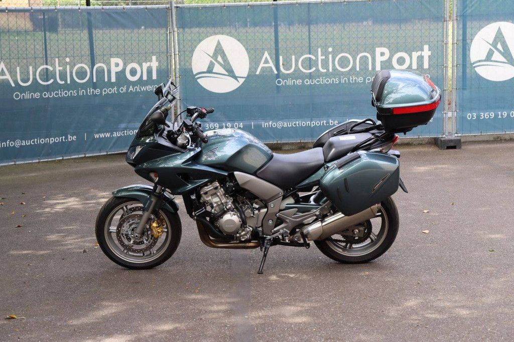 Honda CB1000A Benzinmotorrad 2006 (Margin)