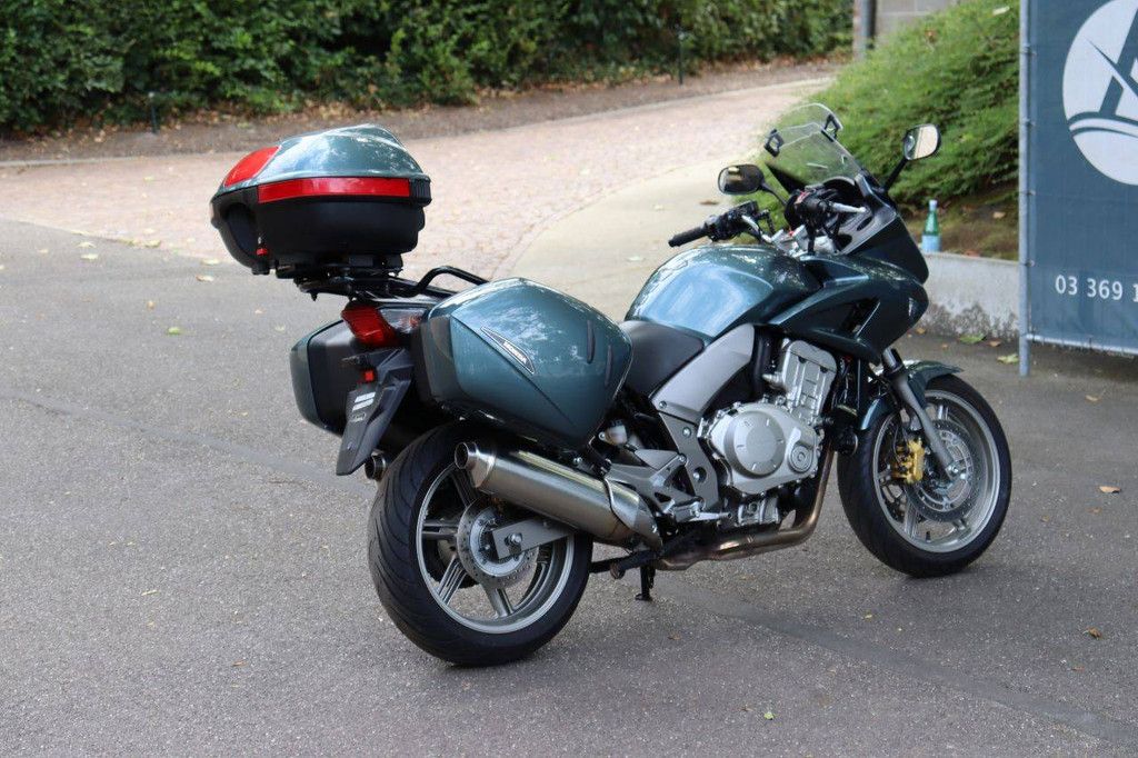 Honda CB1000A Benzinmotorrad 2006 (Margin)
