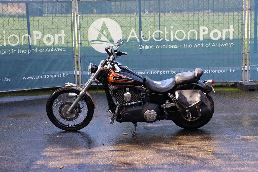 Motorrad Harley-Davidson DYNA WIDE GLIDE Benzin 2013
