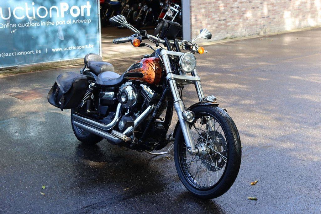 Motorrad Harley-Davidson DYNA WIDE GLIDE Benzin 2013