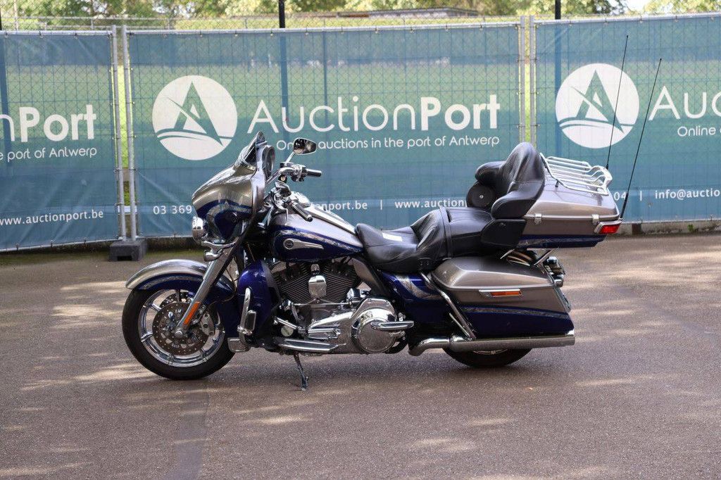 Motorcycle Harley-Davidson Ultra Limited CVO Petrol 2016