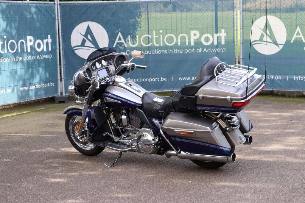 Motorcycle Harley-Davidson Ultra Limited CVO Petrol 2016