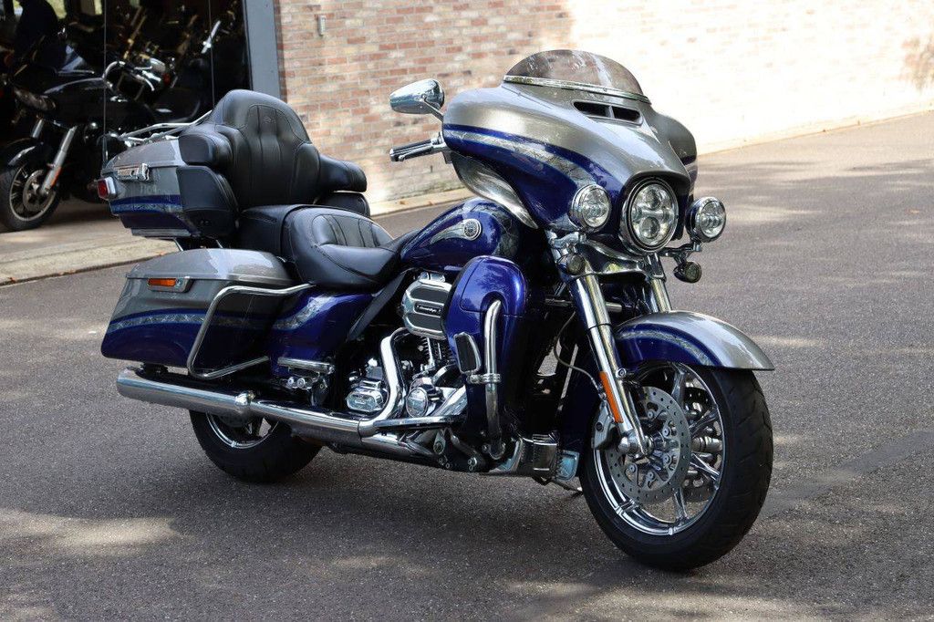 Motorcycle Harley-Davidson Ultra Limited CVO Petrol 2016