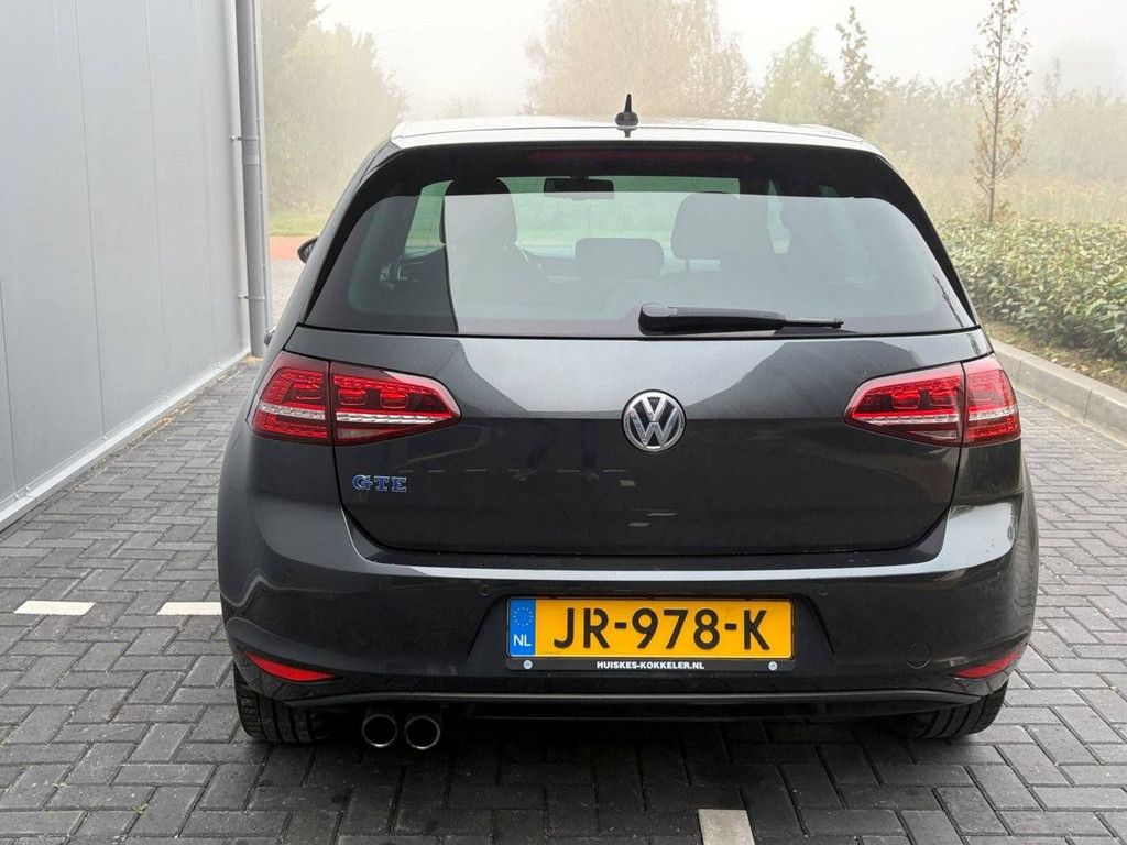 Pkw Volkswagen Golf 1.4 GTE Elektro+Benzin 150 PS 2015