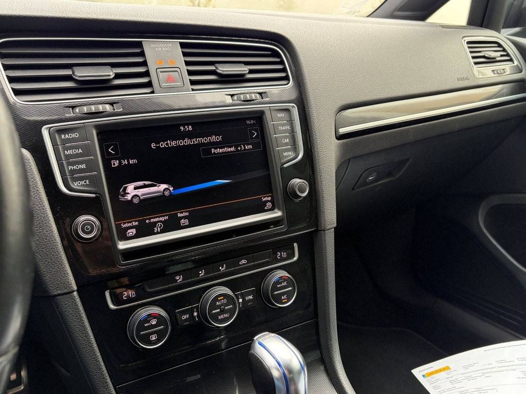 Pkw Volkswagen Golf 1.4 GTE Elektro+Benzin 150 PS 2015