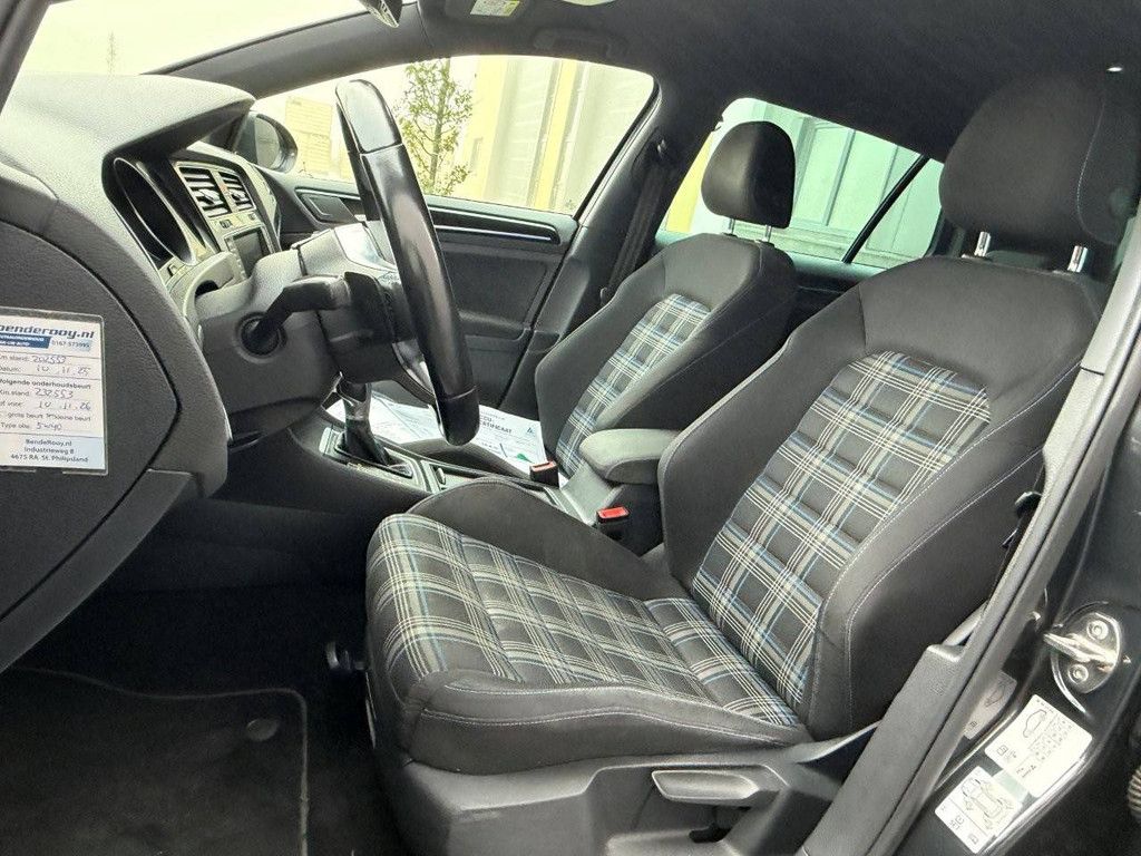 Pkw Volkswagen Golf 1.4 GTE Elektro+Benzin 150 PS 2015