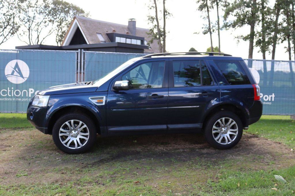 SUV Land Rover Freelander 2 HSE i6 Benzin 233 PS 2008 (Margin)