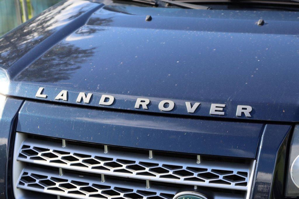 SUV Land Rover Freelander 2 HSE i6 Benzin 233 PS 2008 (Margin)