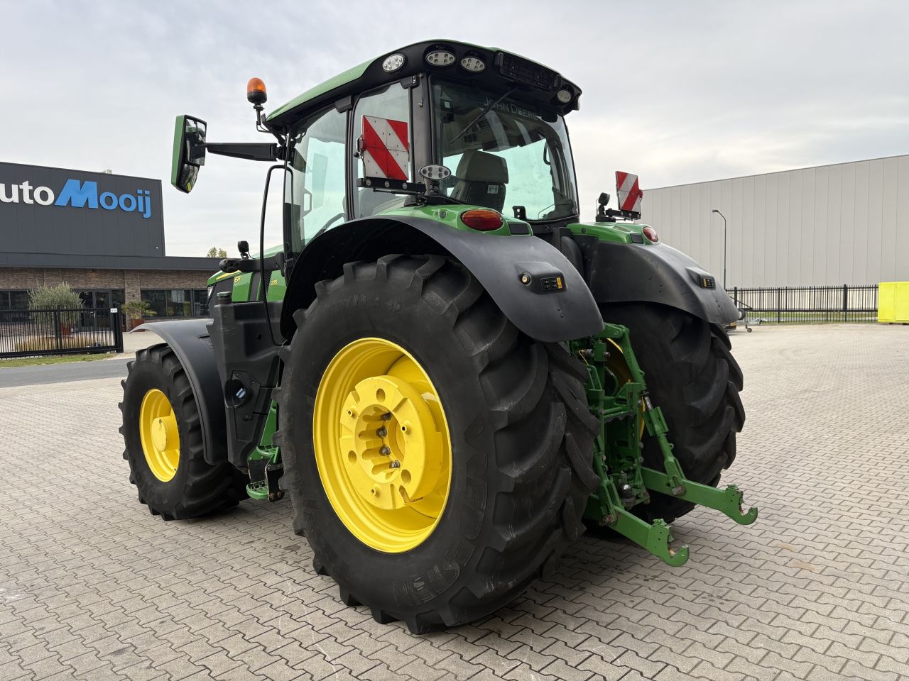 John Deere 6R215 AutoPowr