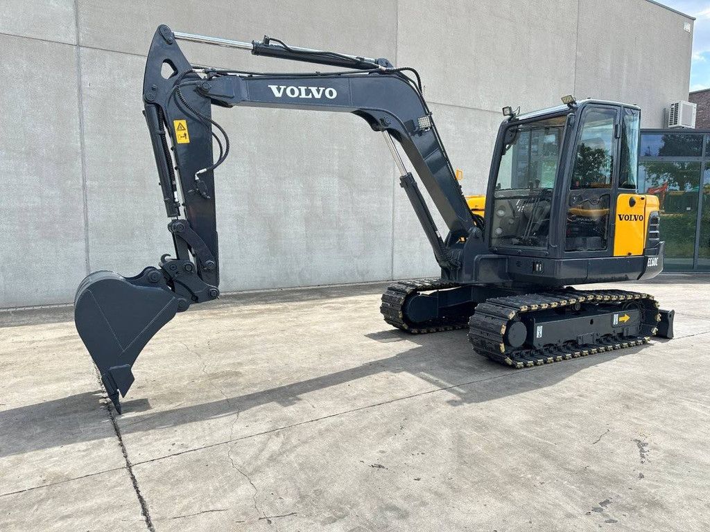 Midi excavator Volvo EC60C Diesel 2010