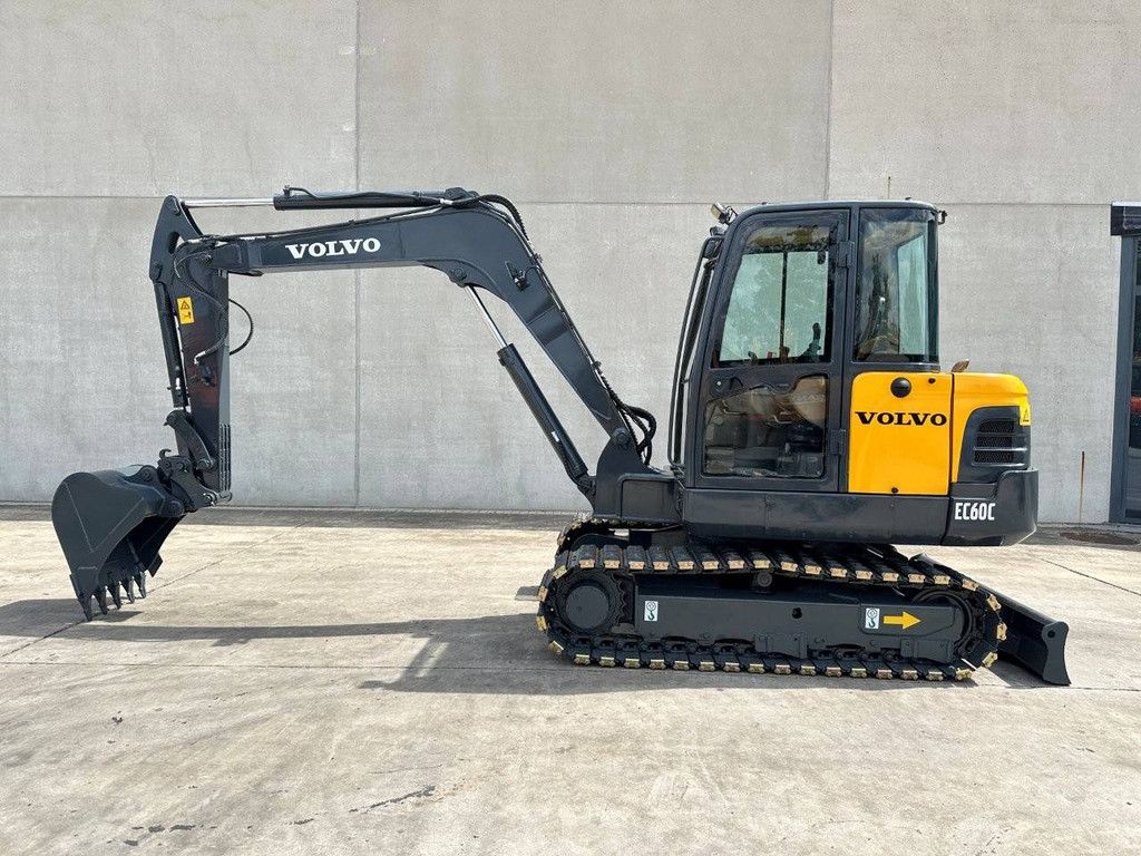 Midi excavator Volvo EC60C Diesel 2010