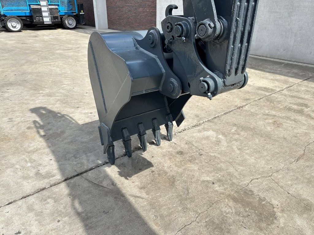 Midi excavator Volvo EC60C Diesel 2010
