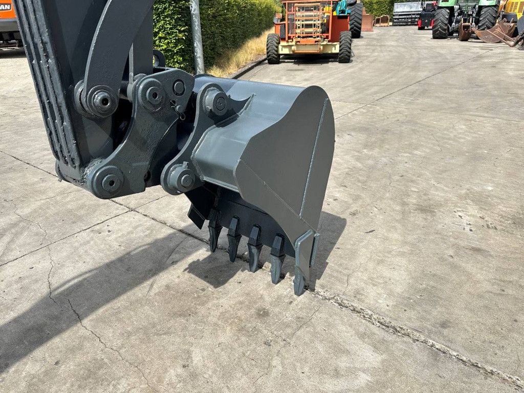 Midi excavator Volvo EC60C Diesel 2010