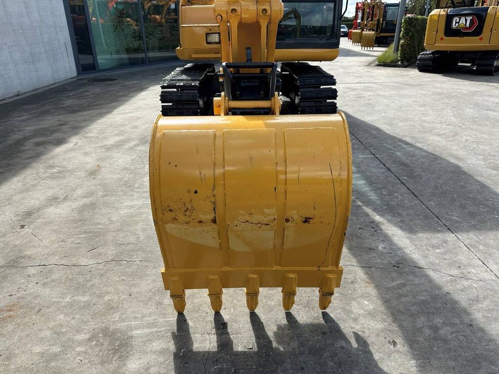 Midi excavator Komatsu PC60-8 Diesel 2013