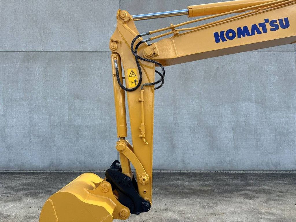 Midi excavator Komatsu PC60-8 Diesel 2013